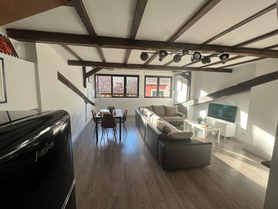 Old Town Loft - Cathedral Views. Apartamento Logroño Exterior foto